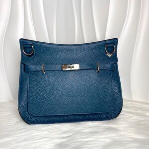HERMÈS Jypsiere 31 Messenger Bag Blue Togo Leather